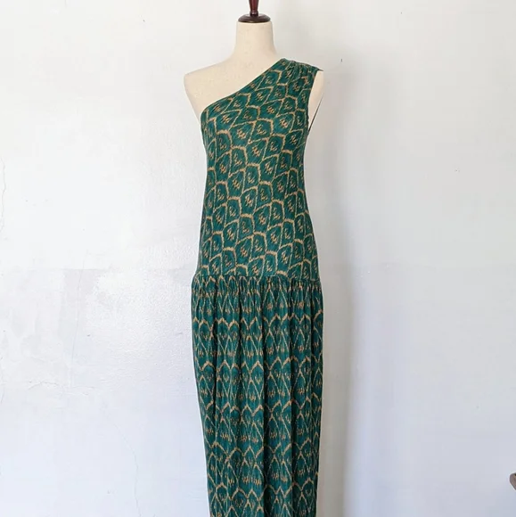 green emerald velvet dress SOPHIA GOWN - GREENERY